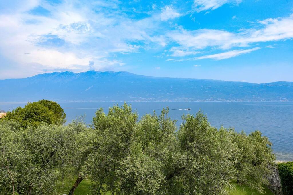 Oleandro Apartment Directly On The Lake Gargnano Exterior foto